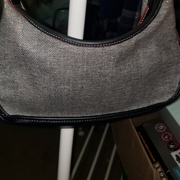 TOMMY HILFIGER SPORT BAGUETTE NWOT - Picture 5 of 8